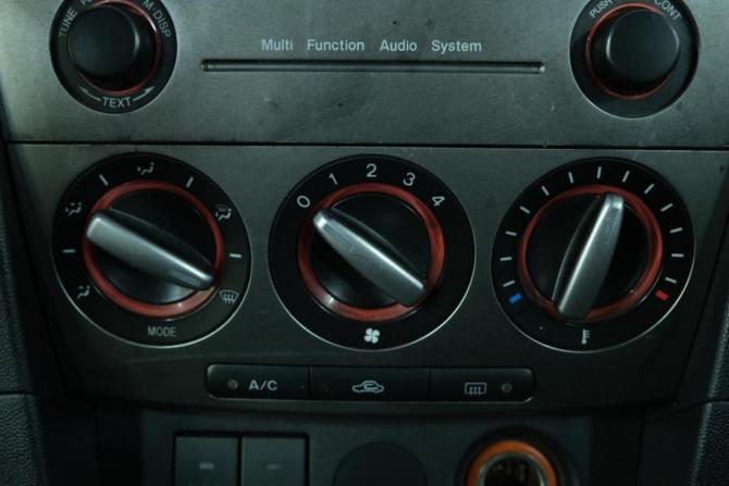Mazda 3 I (BK) Рестайлинг с пробегом 2008 года, цена 609 000 рублей, 301000 км, хэтчбек, Автокод Объявления
