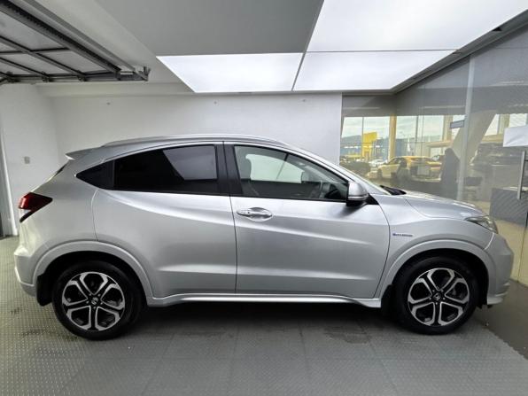 Honda Vezel I с пробегом 2014 года, цена 1 305 000 рублей, 161550 км, внедорожник, Автокод Объявления