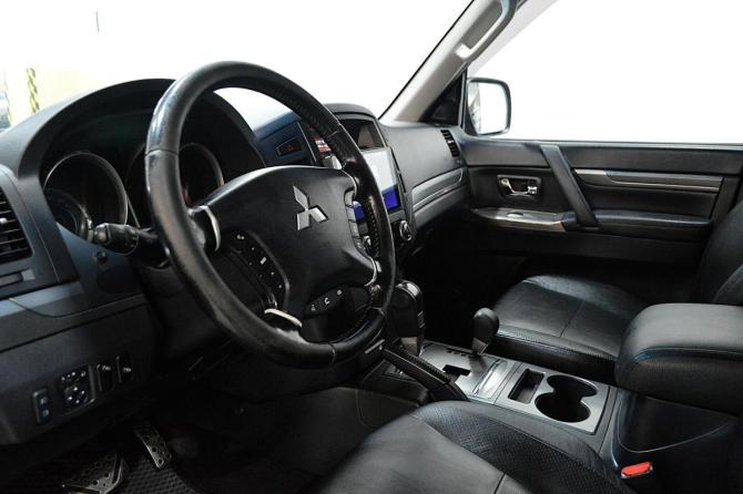 Mitsubishi Pajero IV Рестайлинг 1 с пробегом 2012 года, цена 1 950 000 рублей, 245000 км, внедорожник, Автокод Объявления