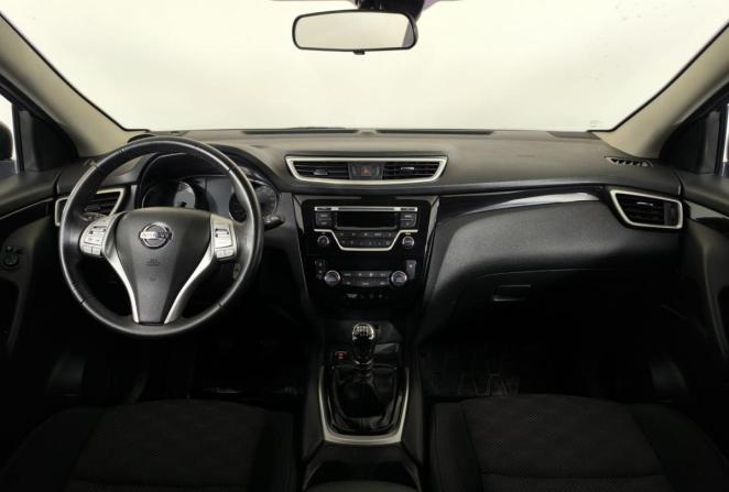 Nissan Qashqai II с пробегом 2018 года, цена 1 900 000 рублей, 30048 км, внедорожник, Автокод Объявления