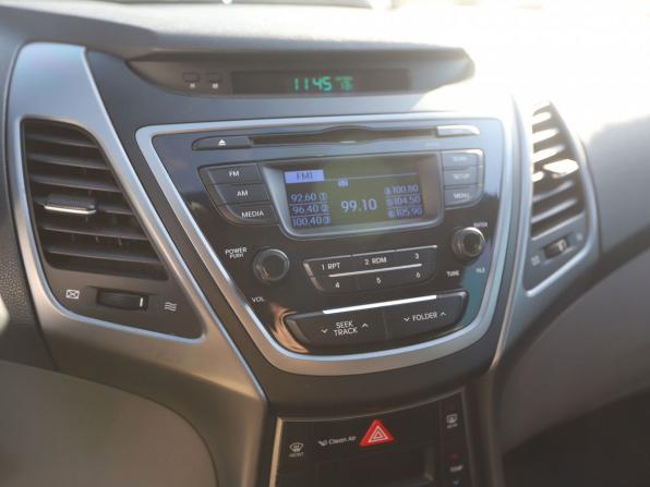 Hyundai Elantra V (MD) Рестайлинг с пробегом 2015 года, цена 800 000 рублей, 204192 км, седан, Автокод Объявления