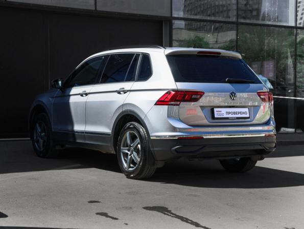 Volkswagen Tiguan II Рестайлинг с пробегом 2021 года, цена 2 899 000 рублей, 77171 км, внедорожник, Автокод Объявления