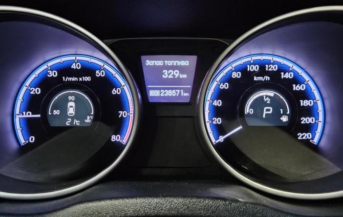 Hyundai ix35 I с пробегом 2012 года, цена 990 000 рублей, 238570 км, внедорожник, Автокод Объявления