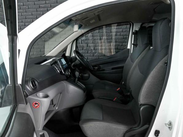 Nissan NV200 с пробегом 2017 года, цена 1 580 000 рублей, 176671 км, минивэн, Автокод Объявления