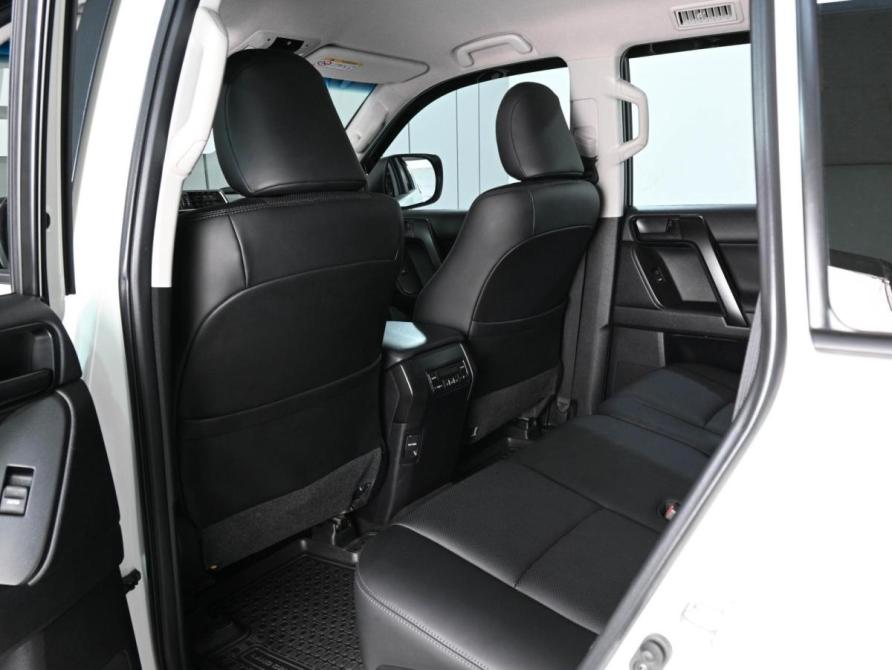 Toyota Land Cruiser Prado 150 Series Рестайлинг 2 Ростов-на-Дону  - изображение 11