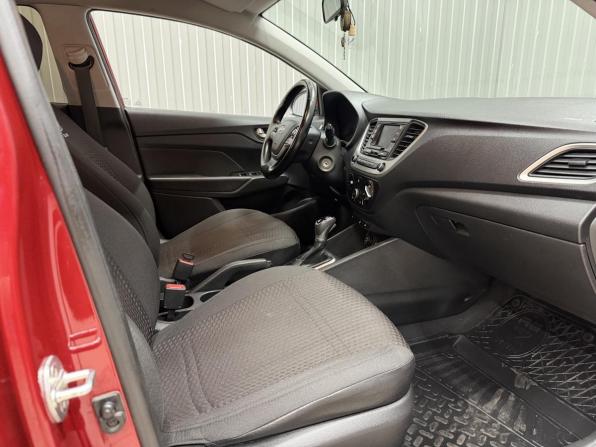 Hyundai Solaris II с пробегом 2017 года, цена 1 368 000 рублей, 109806 км, седан, Автокод Объявления