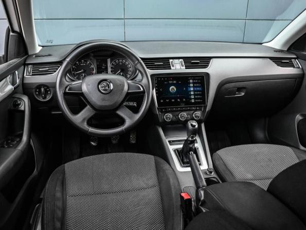 Skoda Octavia III (A7) с пробегом 2015 года, цена 1 369 000 рублей, 189202 км, лифтбек, Автокод Объявления