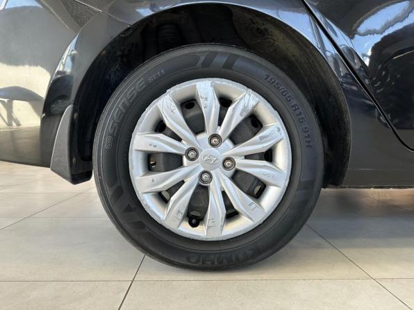 Hyundai Solaris II с пробегом 2018 года, цена 1 290 000 рублей, 77036 км, седан, Автокод Объявления