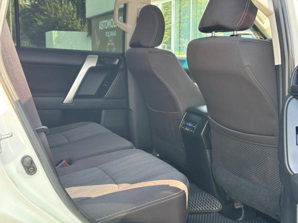 Toyota Land Cruiser Prado 150 Series Рестайлинг 2 с пробегом 2018 года, цена 3 990 000 рублей, 126000 км, внедорожник, Автокод Объявления