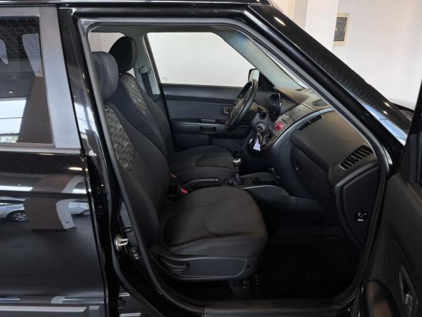 Kia Soul I Рестайлинг с пробегом 2011 года, цена 710 000 рублей, 243350 км, хэтчбек, Автокод Объявления