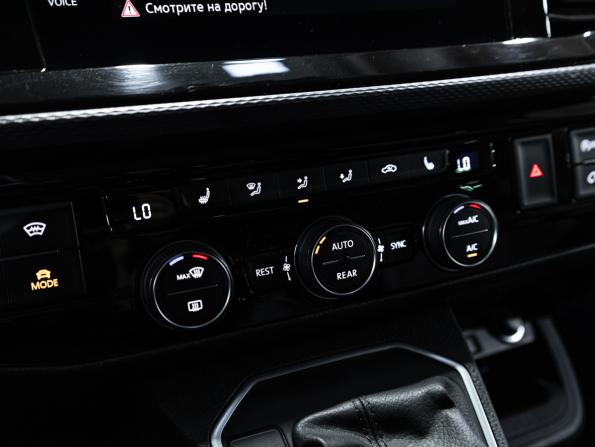 Volkswagen Multivan T6 Рестайлинг с пробегом 2020 года, цена 6 130 000 рублей, 90800 км, минивэн, Автокод Объявления