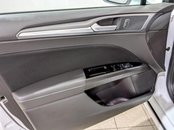 Ford Mondeo V с пробегом 2018 года, цена 1 480 000 рублей, 196541 км, седан, Автокод Объявления