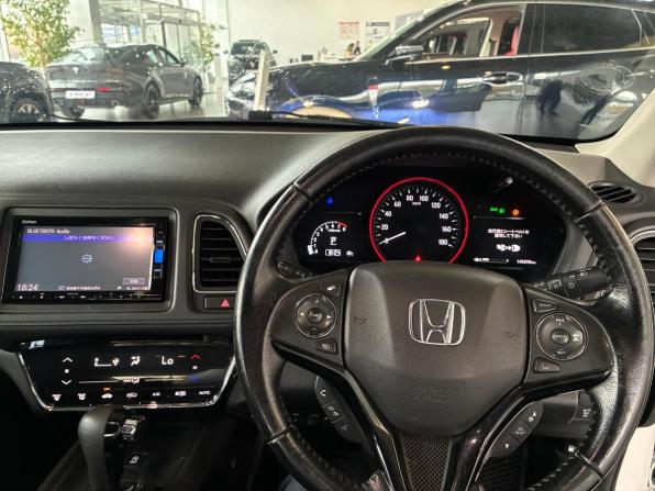 Honda Vezel I с пробегом 2016 года, цена 1 395 000 рублей, 139000 км, внедорожник, Автокод Объявления