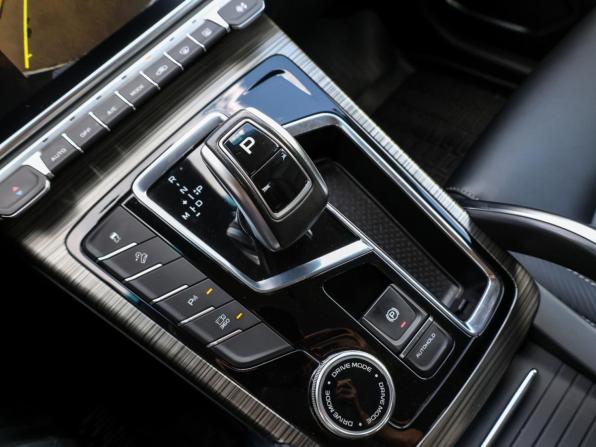 Geely Atlas Pro с пробегом 2024 года, цена 2 249 000 рублей, 38000 км, внедорожник, Автокод Объявления