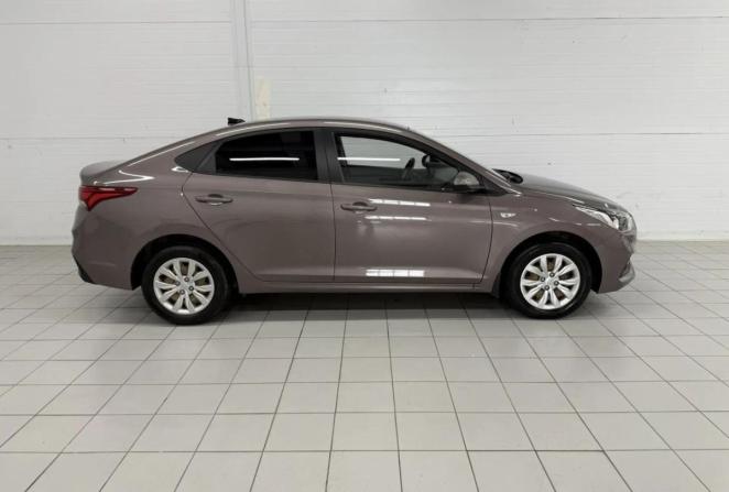 Hyundai Solaris II с пробегом 2018 года, цена 1 420 000 рублей, 87805 км, седан, Автокод Объявления