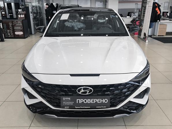 Hyundai Lafesta I Рестайлинг с пробегом 2025 года, цена 2 990 000 рублей, 72 км, седан, Автокод Объявления