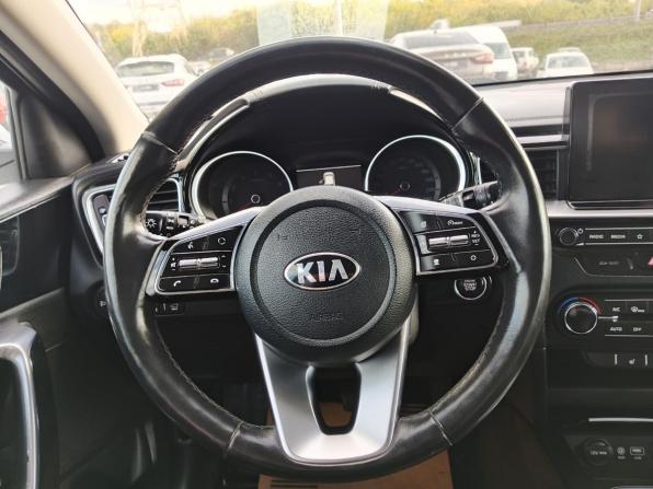 Kia Ceed III с пробегом 2018 года, цена 1 540 000 рублей, 126372 км, универсал, Автокод Объявления