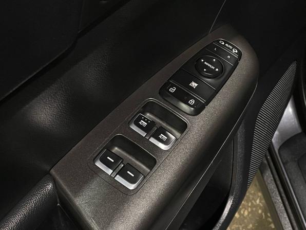 Kia Sportage IV с пробегом 2017 года, цена 1 920 000 рублей, 106236 км, внедорожник, Автокод Объявления