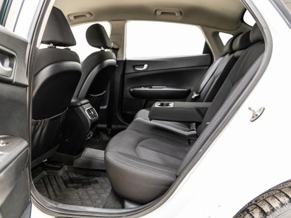 Kia Optima IV Рестайлинг с пробегом 2018 года, цена 1 240 000 рублей, 233788 км, седан, Автокод Объявления
