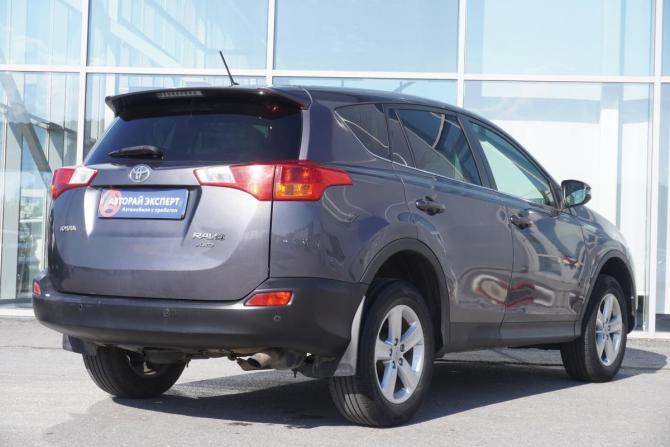 Toyota RAV4 IV (XA40) с пробегом 2013 года, цена 1 599 000 рублей, 214232 км, внедорожник, Автокод Объявления