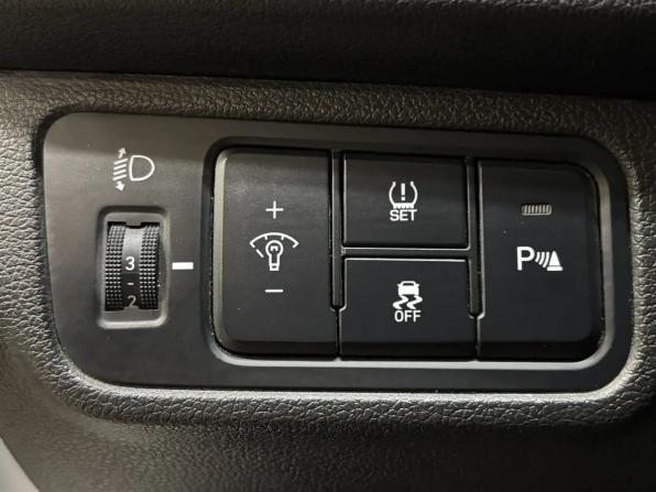 Hyundai Solaris II Рестайлинг с пробегом 2020 года, цена 1 657 000 рублей, 77644 км, седан, Автокод Объявления