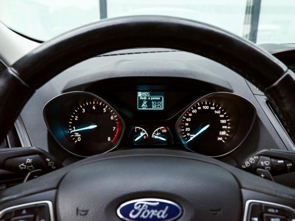 Ford Kuga II Рестайлинг с пробегом 2018 года, цена 1 220 000 рублей, 236227 км, внедорожник, Автокод Объявления