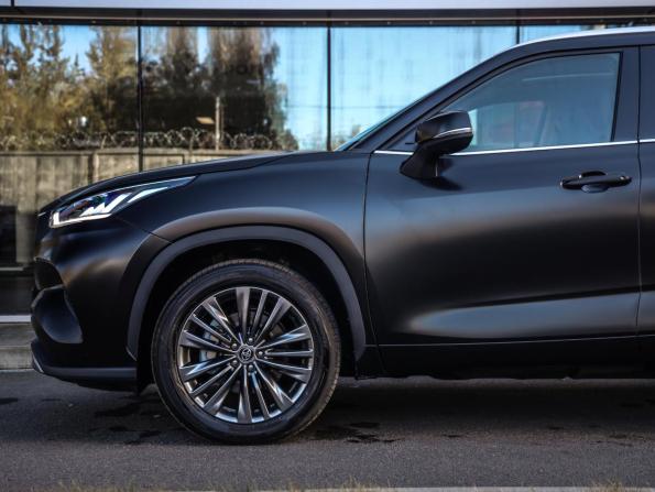 Toyota Highlander IV (XU70) с пробегом 2026 года, цена 5 399 000 рублей, 5548 км, внедорожник, Автокод Объявления