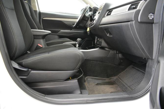 Mitsubishi Outlander III Рестайлинг 2 с пробегом 2017 года, цена 1 989 000 рублей, 91000 км, внедорожник, Автокод Объявления