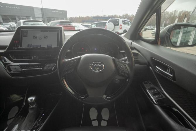 Toyota C-HR I с пробегом 2018 года, цена 1 899 000 рублей, 78816 км, внедорожник, Автокод Объявления