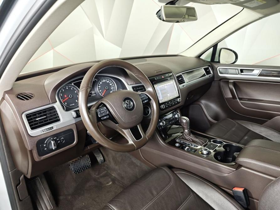 Volkswagen Touareg II Рестайлинг Москва  - изображение 19