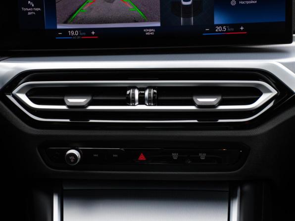 BMW 3 серии VII (G2x) Рестайлинг с пробегом 2022 года, цена 4 993 000 рублей, 43200 км, седан, Автокод Объявления