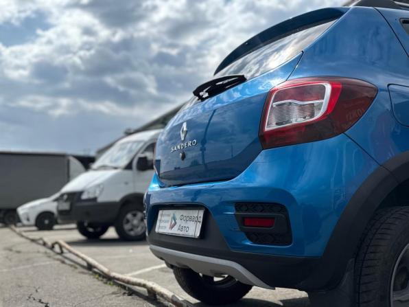Renault Sandero II Рестайлинг с пробегом 2019 года, цена 1 170 000 рублей, 16328 км, хэтчбек, Автокод Объявления