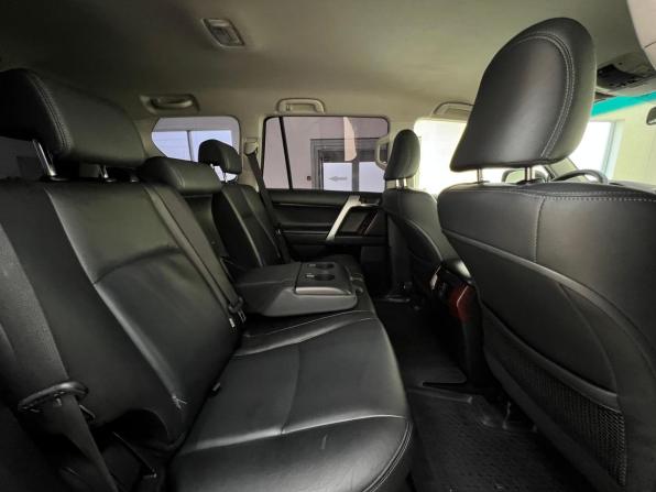 Toyota Land Cruiser Prado 150 Series Рестайлинг 1 с пробегом 2015 года, цена 3 470 000 рублей, 189809 км, внедорожник, Автокод Объявления