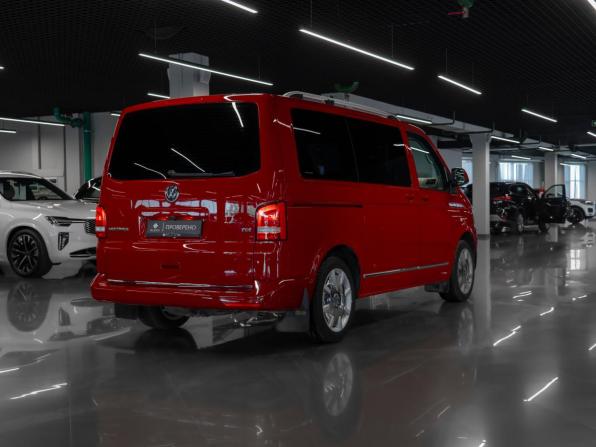 Volkswagen Multivan T5 Рестайлинг с пробегом 2015 года, цена 2 680 000 рублей, 197980 км, минивэн, Автокод Объявления