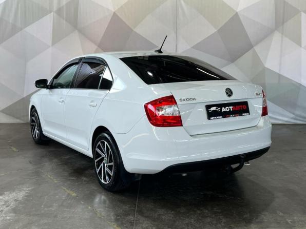 Skoda Rapid I Рестайлинг с пробегом 2018 года, цена 1 130 000 рублей, 130000 км, лифтбек, Автокод Объявления