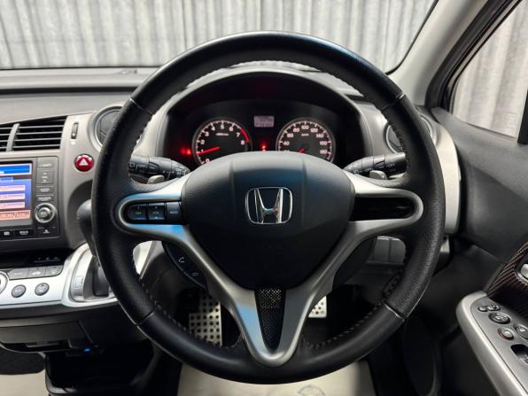 Honda Stream II Рестайлинг с пробегом 2010 года, цена 1 538 000 рублей, 153790 км, компактвэн, Автокод Объявления