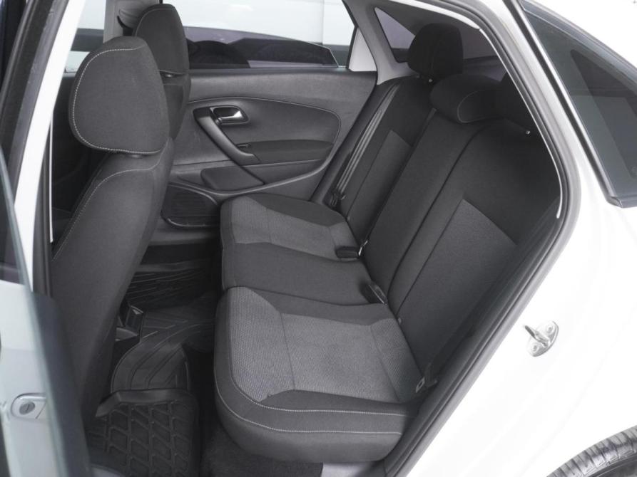 Volkswagen Polo V Рестайлинг Ростов-на-Дону  - изображение 9