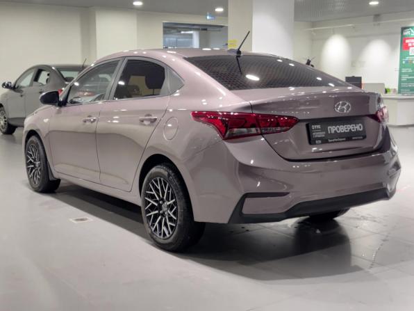 Hyundai Solaris II с пробегом 2019 года, цена 1 313 000 рублей, 120225 км, седан, Автокод Объявления