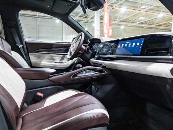 Geely Monjaro I с пробегом 2023 года, цена 3 189 900 рублей, 39060 км, внедорожник, Автокод Объявления
