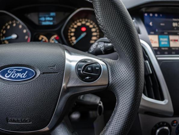 Ford Focus III с пробегом 2014 года, цена 600 000 рублей, 214337 км, универсал, Автокод Объявления