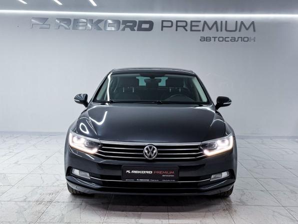 Volkswagen Passat B8 с пробегом 2019 года, цена 1 870 000 рублей, 226641 км, седан, Автокод Объявления