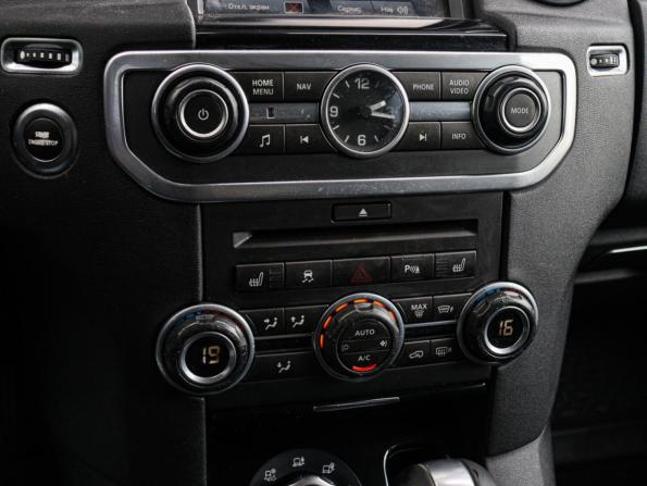 Land Rover Discovery IV с пробегом 2010 года, цена 1 370 000 рублей, 357591 км, внедорожник, Автокод Объявления