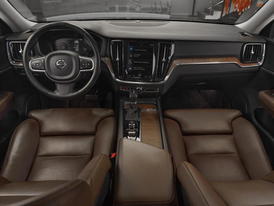 Volvo V60 II Москва  - изображение 8