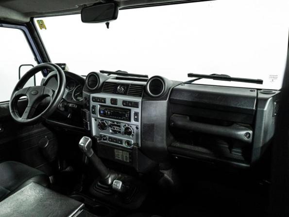 Land Rover Defender I Рестайлинг с пробегом 2014 года, цена 3 246 732 рубля, 126480 км, внедорожник, Автокод Объявления