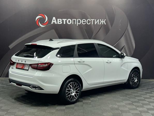 Lada (ВАЗ) Vesta I Рестайлинг (NG) с пробегом 2024 года, цена 1 470 000 рублей, 450 км, универсал, Автокод Объявления