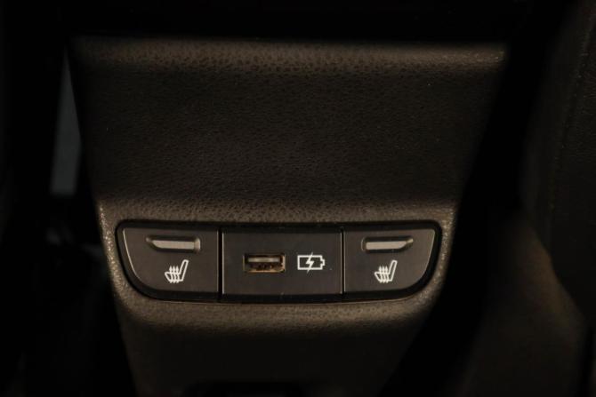 Lada (ВАЗ) XRAY I с пробегом 2018 года, цена 1 109 000 рублей, 99300 км, хэтчбек, Автокод Объявления