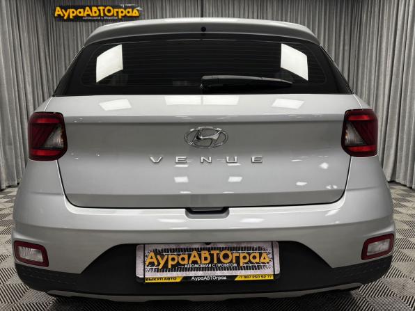 Hyundai Venue I с пробегом 2022 года, цена 2 000 000 рублей, 93968 км, внедорожник, Автокод Объявления