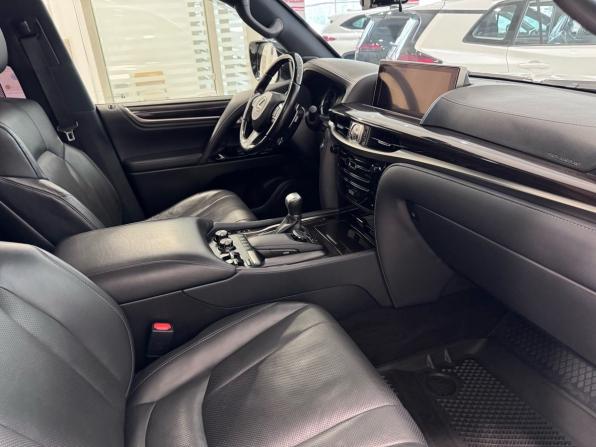 Lexus LX III Рестайлинг 2 с пробегом 2020 года, цена 8 600 000 рублей, 194245 км, внедорожник, Автокод Объявления