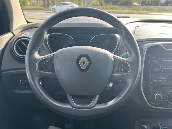 Renault Kaptur I с пробегом 2016 года, цена 1 300 000 рублей, 92724 км, внедорожник, Автокод Объявления