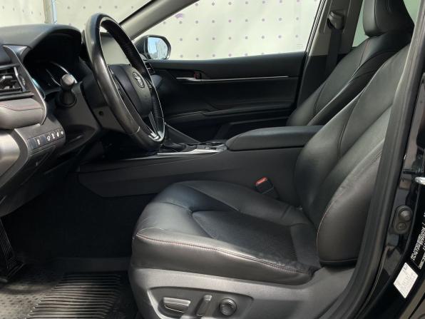 Toyota Camry VIII (XV70) Рестайлинг с пробегом 2021 года, цена 3 470 000 рублей, 50797 км, седан, Автокод Объявления